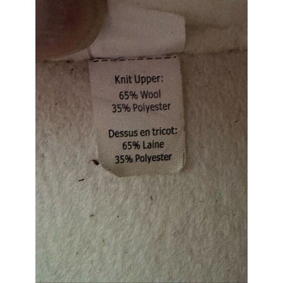 Acorn Patterned Moccasin Slipper Size 9 1/2-10 1/2 - Picture 9 of 12